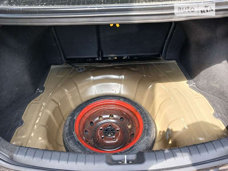 Седан Hyundai Elantra 2017 в Чугуєві