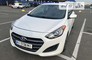 Хэтчбек Hyundai Elantra 2015 в Киеве