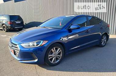 Седан Hyundai Elantra 2016 в Киеве