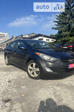 Седан Hyundai Elantra 2012 в Львове