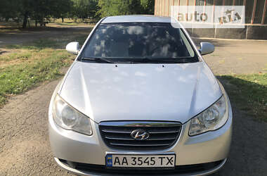 Седан Hyundai Elantra 2008 в Первомайске