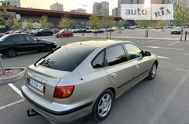 Седан Hyundai Elantra 2002 в Києві