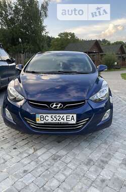 Седан Hyundai Elantra 2013 в Львове