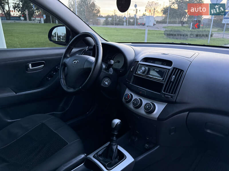 Седан Hyundai Elantra 2008 в Одесі