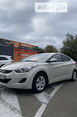 Седан Hyundai Elantra 2013 в Киеве