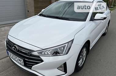 Седан Hyundai Elantra 2020 в Києві