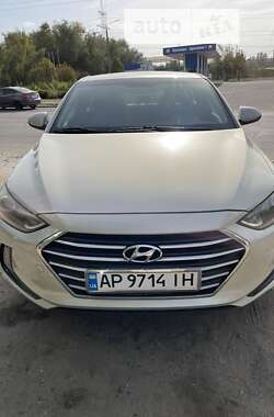 Седан Hyundai Elantra 2016 в Запорожье