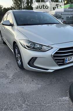 Седан Hyundai Elantra 2016 в Запорожье