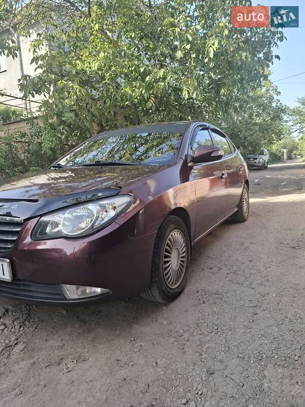 Седан Hyundai Elantra 2010 в Одессе