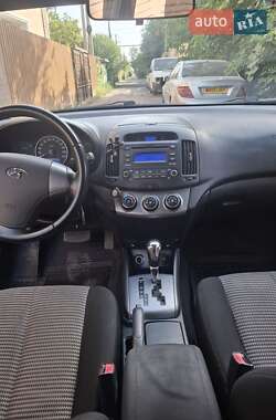 Седан Hyundai Elantra 2010 в Одессе