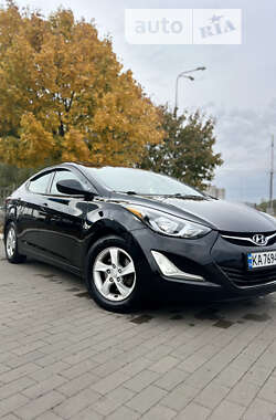 Седан Hyundai Elantra 2014 в Сумах