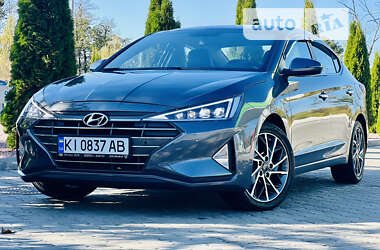 Седан Hyundai Elantra 2019 в Киеве