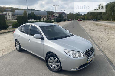 Седан Hyundai Elantra 2008 в Дніпрі