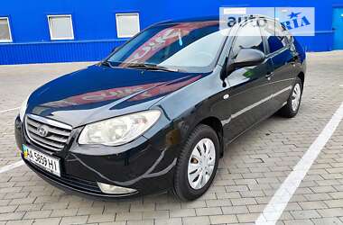 Седан Hyundai Elantra 2008 в Киеве