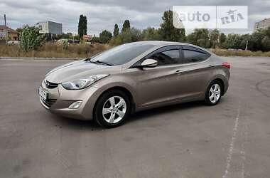 Седан Hyundai Elantra 2012 в Софіївській Борщагівці