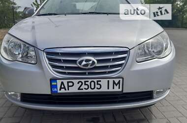 Седан Hyundai Elantra 2010 в Новомосковську