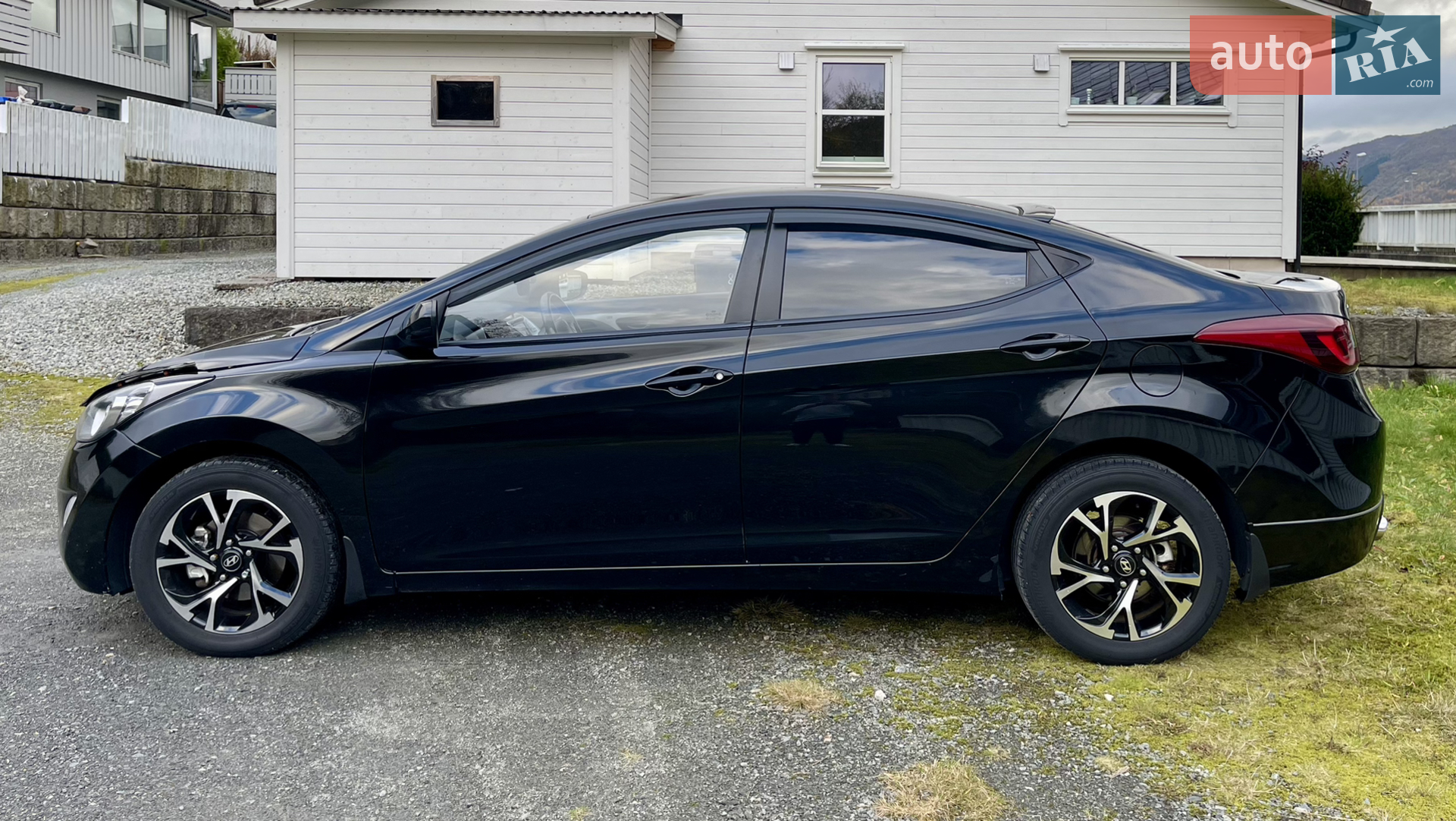 2013 Hyundai Elantra - мініатюра 8