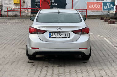 Седан Hyundai Elantra 2014 в Виннице