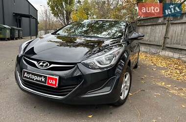 Седан Hyundai Elantra 2014 в Києві