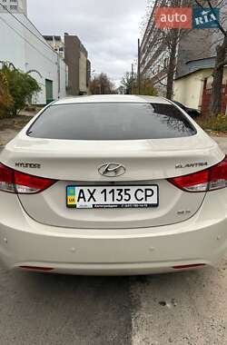 Седан Hyundai Elantra 2012 в Харкові