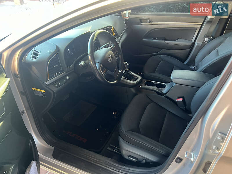 Седан Hyundai Elantra 2017 в Броварах