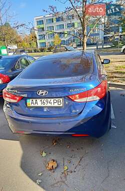 Седан Hyundai Elantra 2011 в Києві