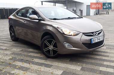 Седан Hyundai Elantra 2011 в Ужгороді