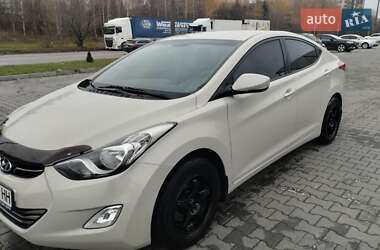 Седан Hyundai Elantra 2011 в Києві