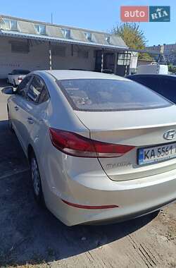 Хэтчбек Hyundai Elantra 2016 в Черкассах