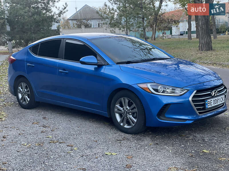 Седан Hyundai Elantra 2016 в Николаеве фото Седан Hyundai Elantra 2016 в Николаеве