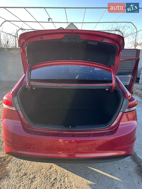 Седан Hyundai Elantra 2017 в Ізмаїлі