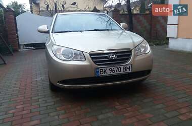 Седан Hyundai Elantra 2007 в Ровно