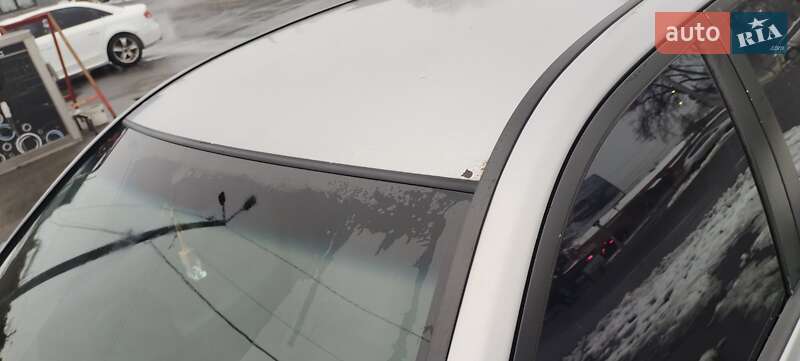 Седан Hyundai Elantra 2004 в Чернигове