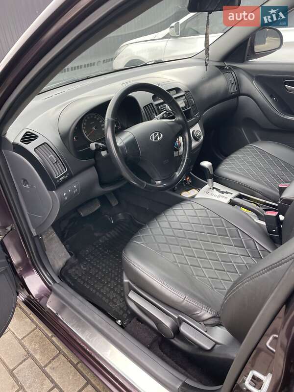 Седан Hyundai Elantra 2008 в Одесі