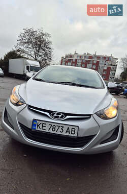 Седан Hyundai Elantra 2014 в Львові