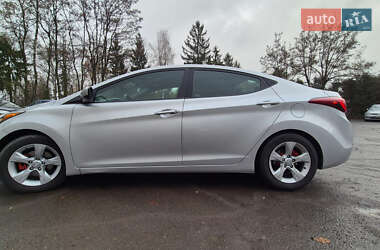 Седан Hyundai Elantra 2014 в Львові