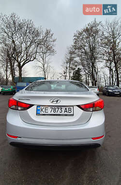 Седан Hyundai Elantra 2014 в Львові