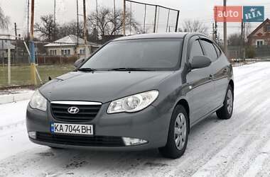 Седан Hyundai Elantra 2008 в Прилуках