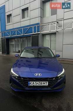 Седан Hyundai Elantra 2022 в Києві