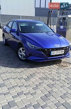 Седан Hyundai Elantra 2021 в Мукачево