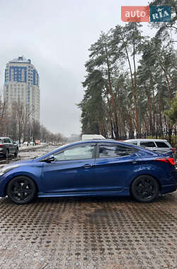 Седан Hyundai Elantra 2012 в Києві