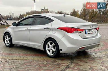 Седан Hyundai Elantra 2012 в Харькове