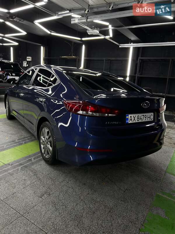 Седан Hyundai Elantra 2018 в Харькове