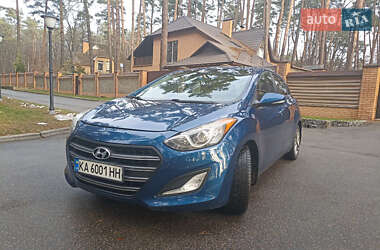 Хетчбек Hyundai Elantra 2015 в Чернігові