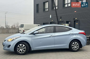 Седан Hyundai Elantra 2012 в Києві