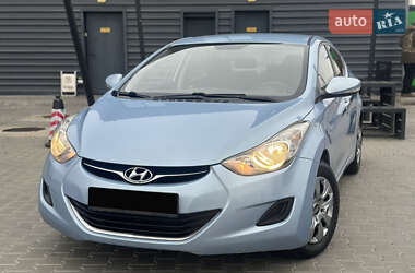 Седан Hyundai Elantra 2012 в Києві