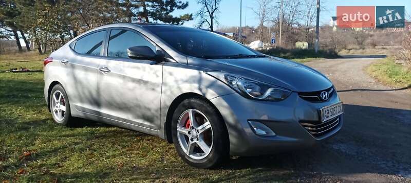 Седан Hyundai Elantra 2011 в Ямполі