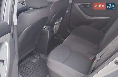 Седан Hyundai Elantra 2012 в Києві