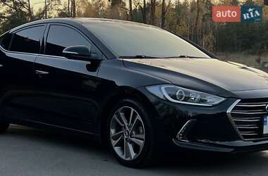 Седан Hyundai Elantra 2016 в Києві