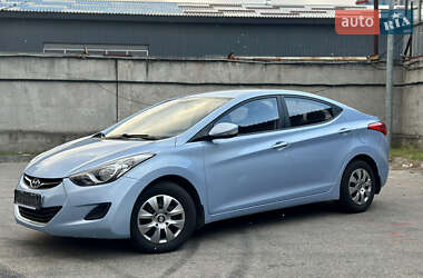 Седан Hyundai Elantra 2013 в Киеве